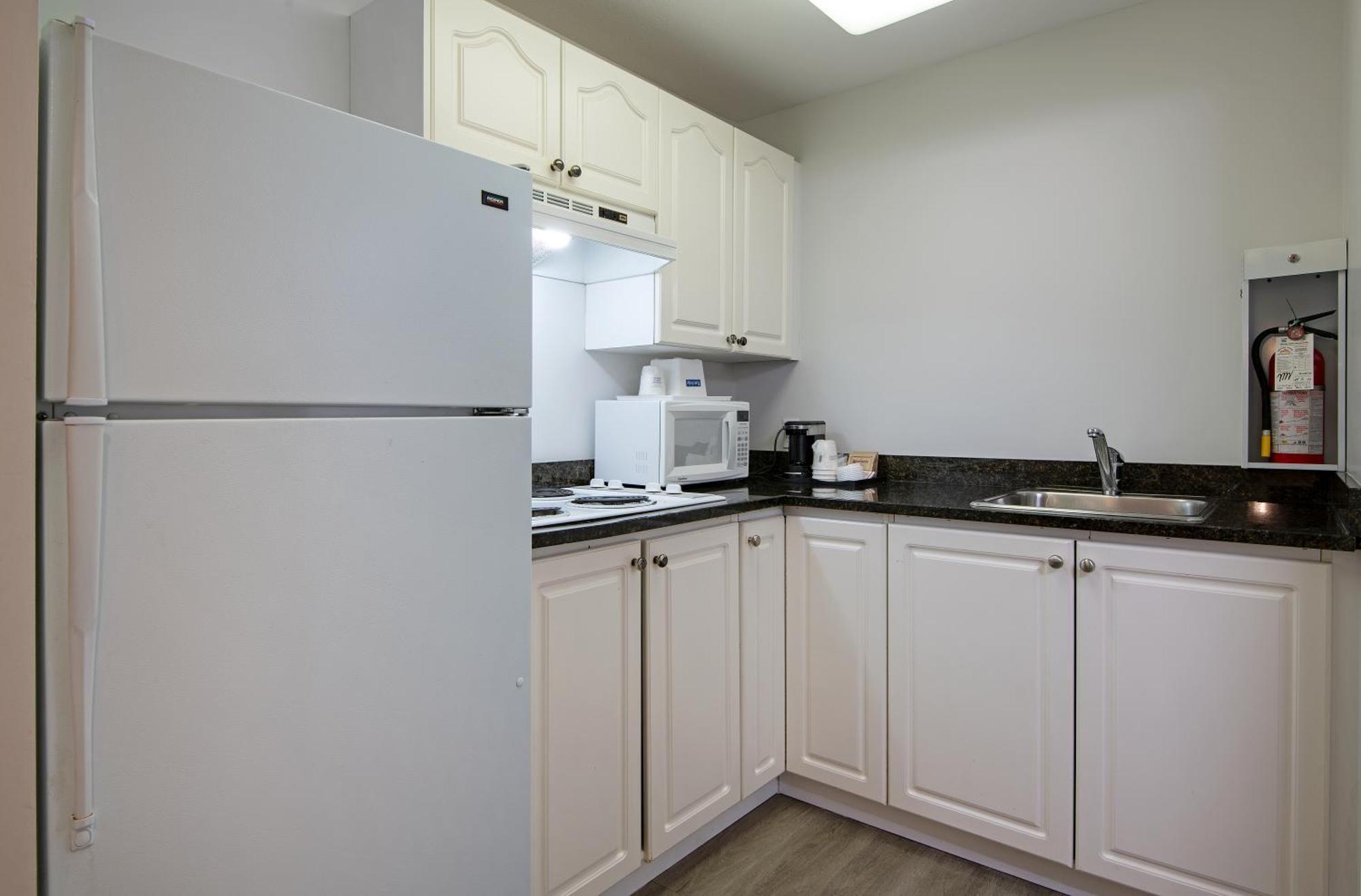 Travelodge By Wyndham Kamloops Mountview Exteriér fotografie