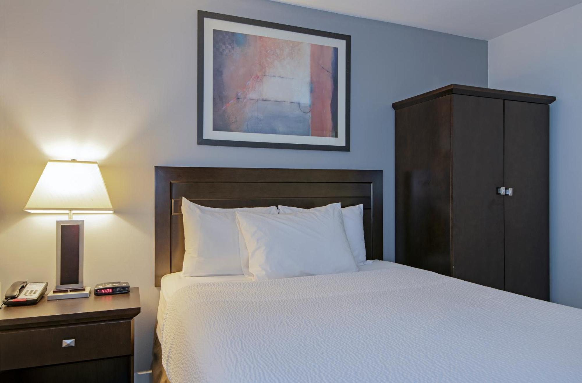 Travelodge By Wyndham Kamloops Mountview Exteriér fotografie