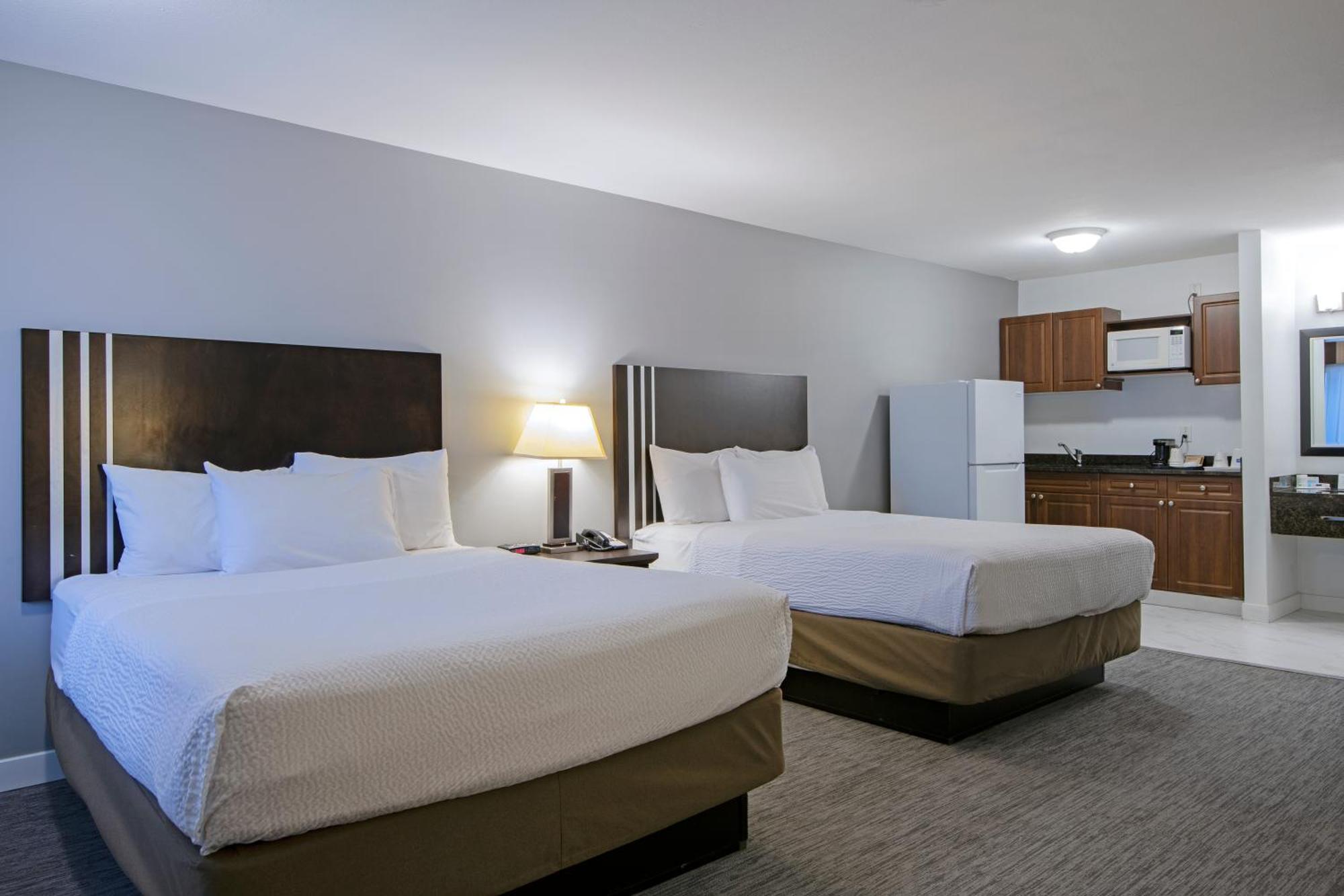 Travelodge By Wyndham Kamloops Mountview Exteriér fotografie