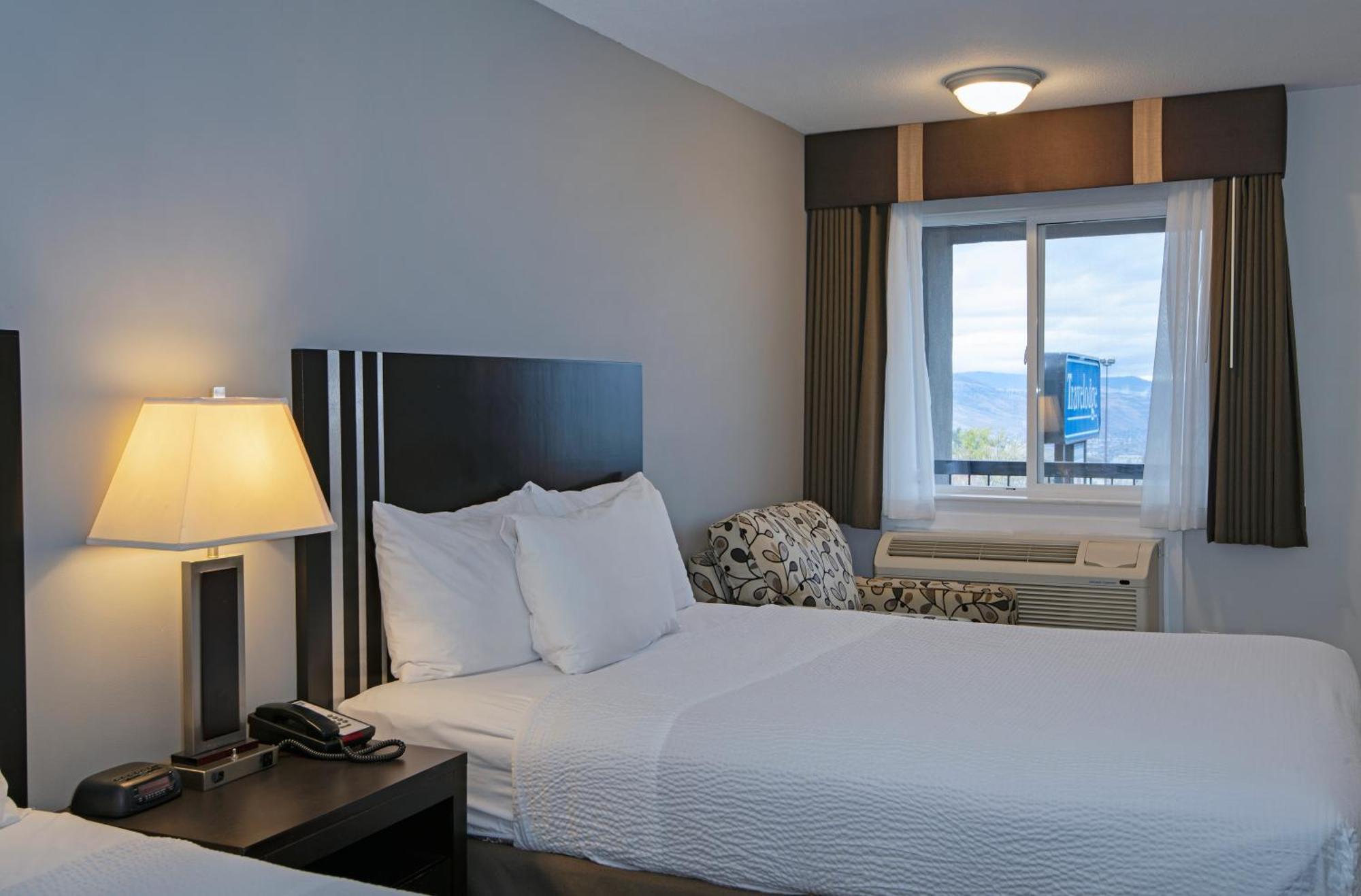Travelodge By Wyndham Kamloops Mountview Exteriér fotografie