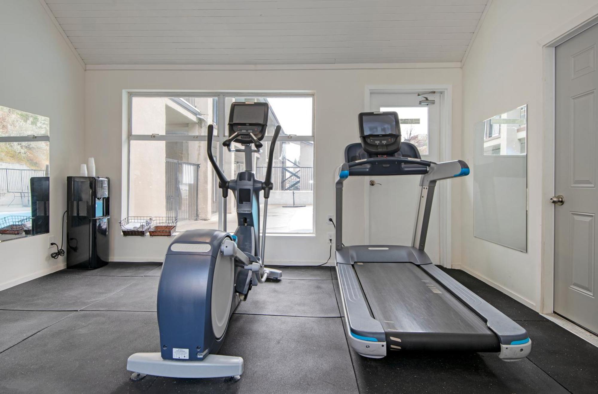 Travelodge By Wyndham Kamloops Mountview Exteriér fotografie