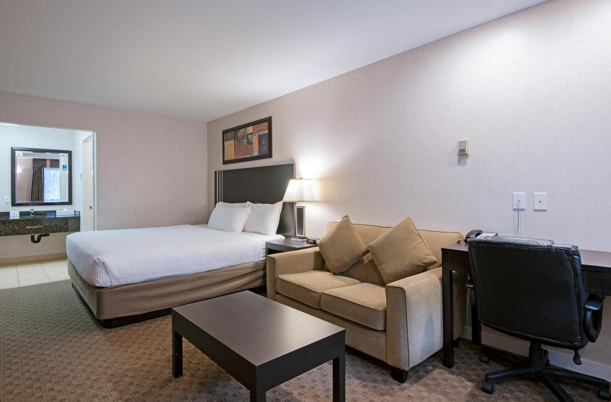 Travelodge By Wyndham Kamloops Mountview Exteriér fotografie