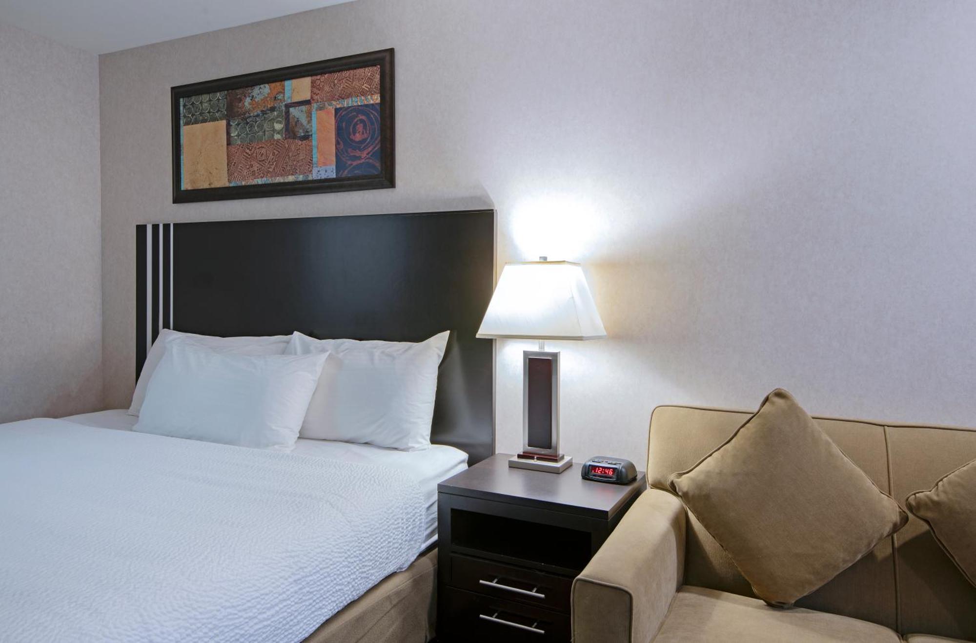 Travelodge By Wyndham Kamloops Mountview Exteriér fotografie