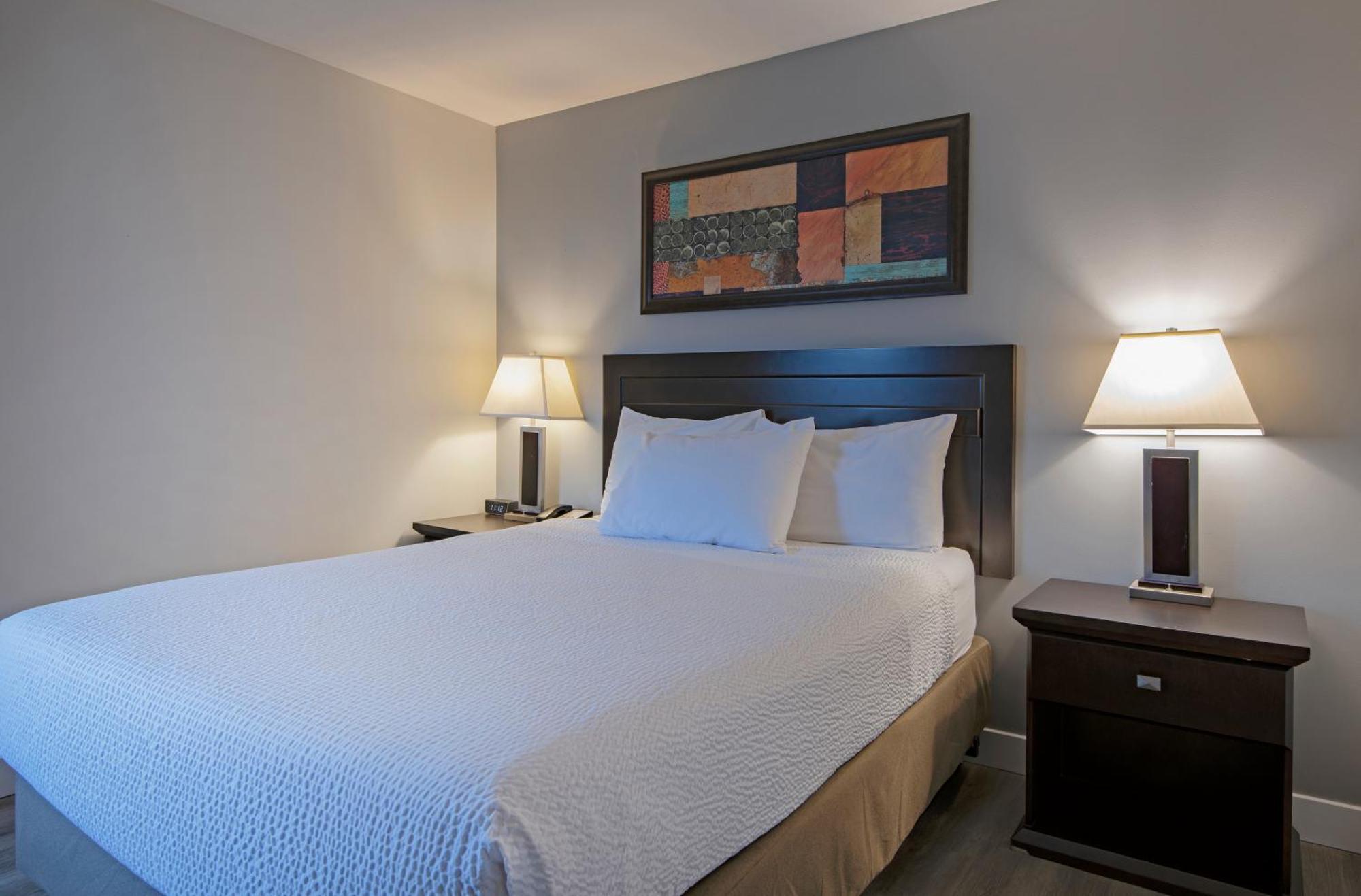Travelodge By Wyndham Kamloops Mountview Exteriér fotografie