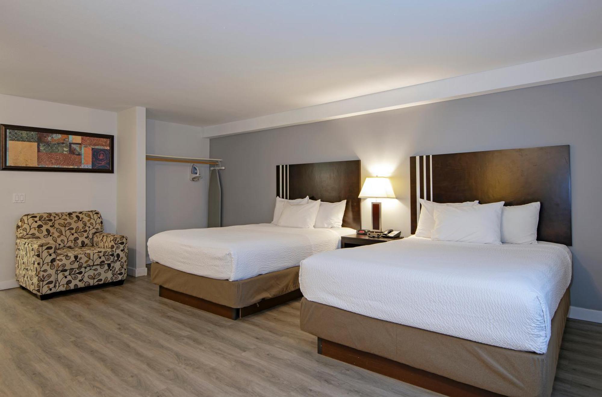 Travelodge By Wyndham Kamloops Mountview Exteriér fotografie