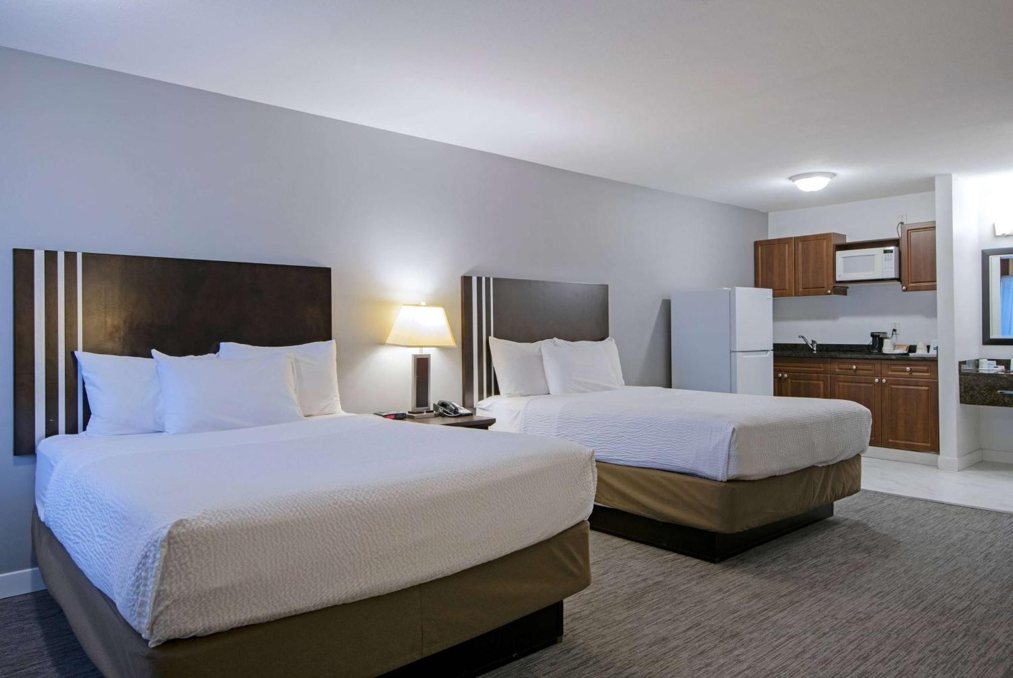 Travelodge By Wyndham Kamloops Mountview Exteriér fotografie